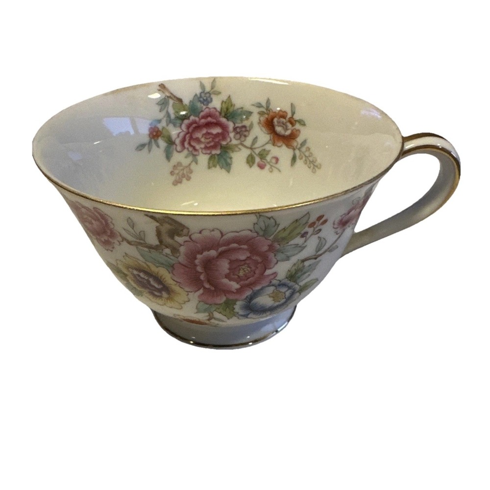 VTG Mortals Cup , No Saucer Used. Very good condition. No Chips or cracks.